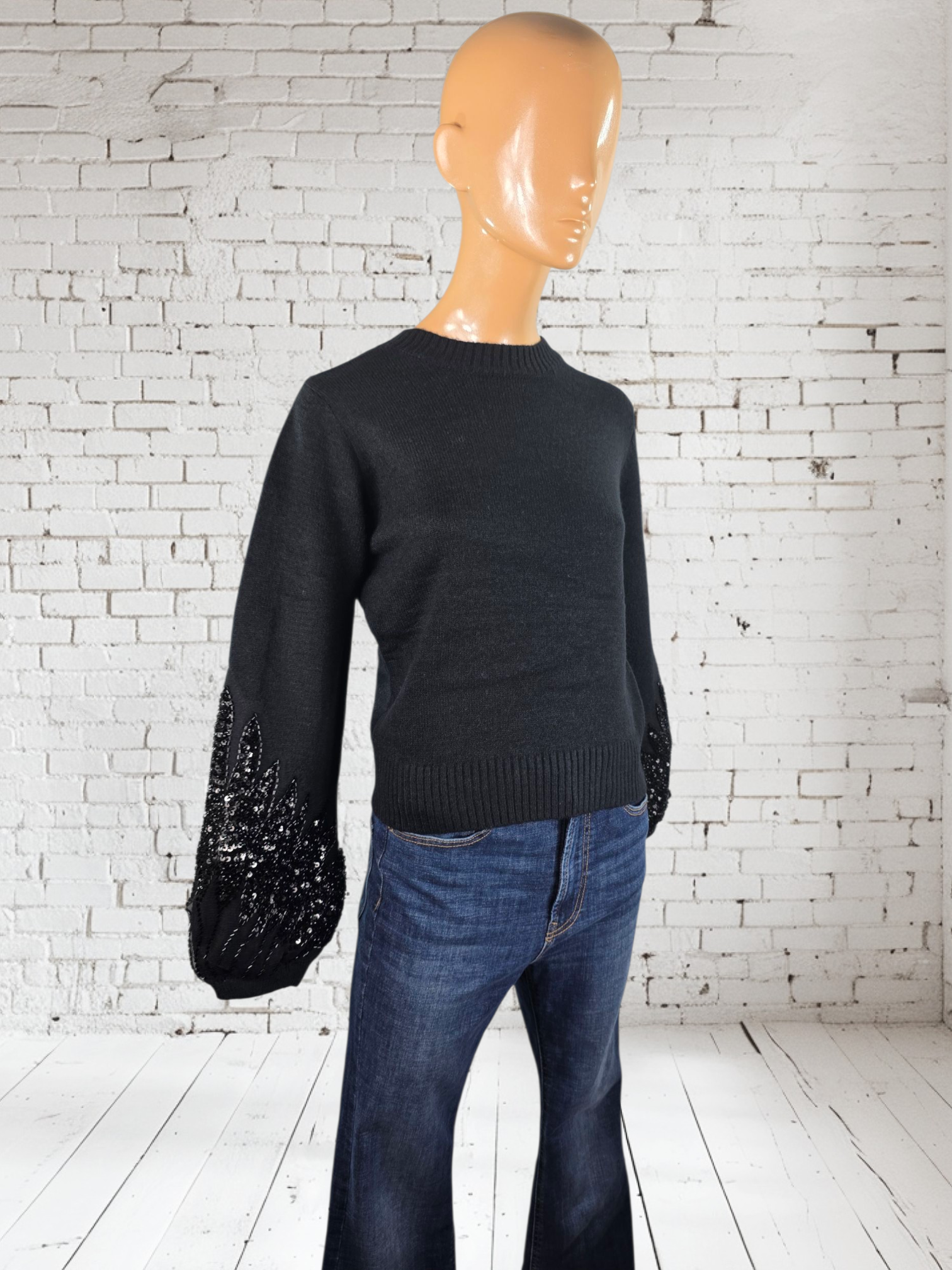 Women's Fitted Long Sleeve Premium Jumper with Sequins Detailing